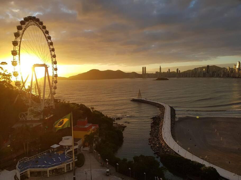 Piscina A Beira-Mar, Tranquilidade E Qualidade No Melhor De Bc Balneário Camboriú Kültér fotó