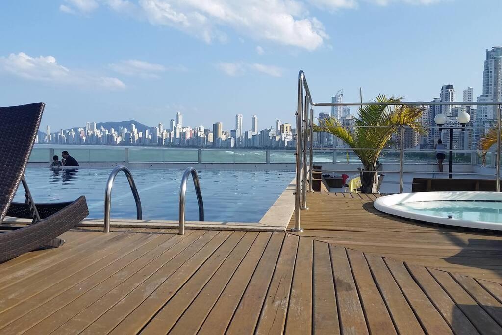 Piscina A Beira-Mar, Tranquilidade E Qualidade No Melhor De Bc Balneário Camboriú Kültér fotó