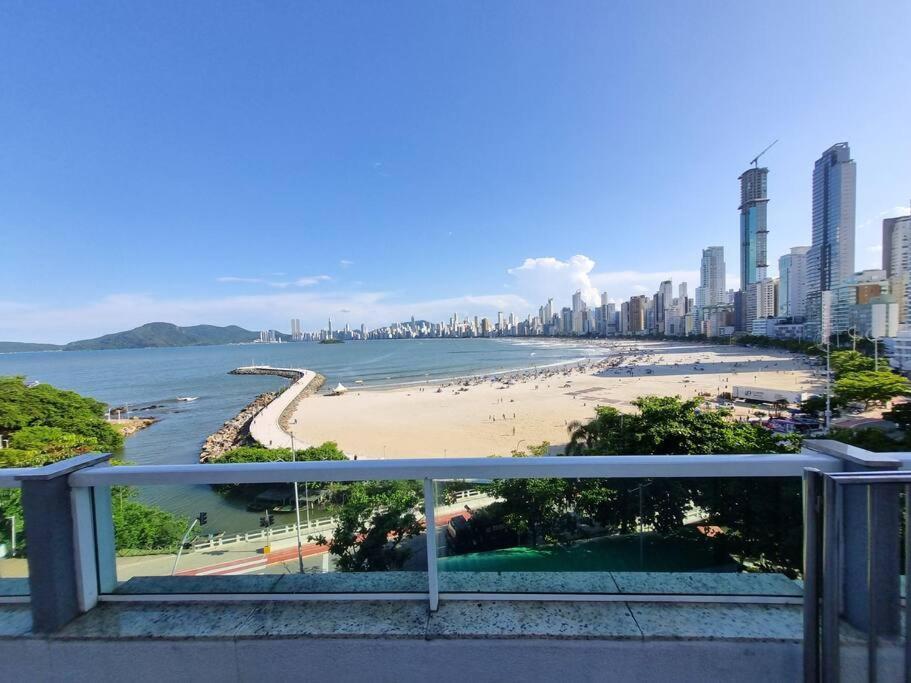 Piscina A Beira-Mar, Tranquilidade E Qualidade No Melhor De Bc Balneário Camboriú Kültér fotó
