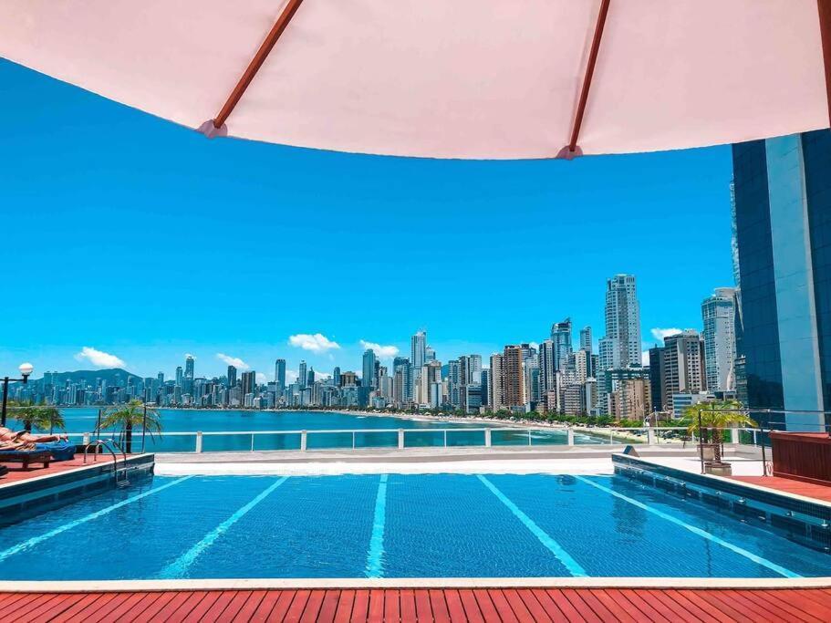 Piscina A Beira-Mar, Tranquilidade E Qualidade No Melhor De Bc Balneário Camboriú Kültér fotó