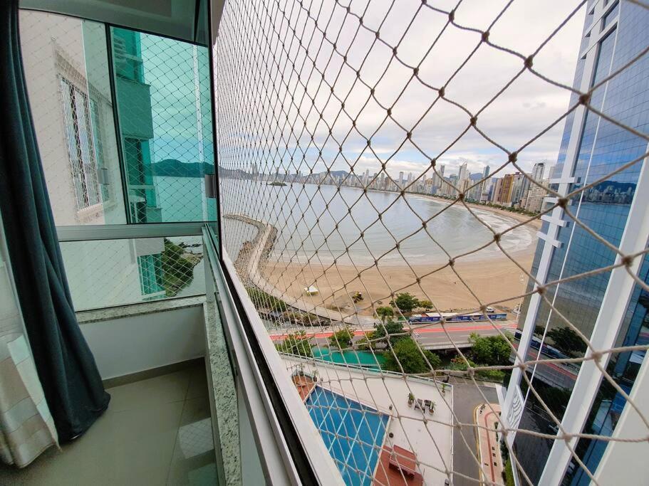 Piscina A Beira-Mar, Tranquilidade E Qualidade No Melhor De Bc Balneário Camboriú Kültér fotó